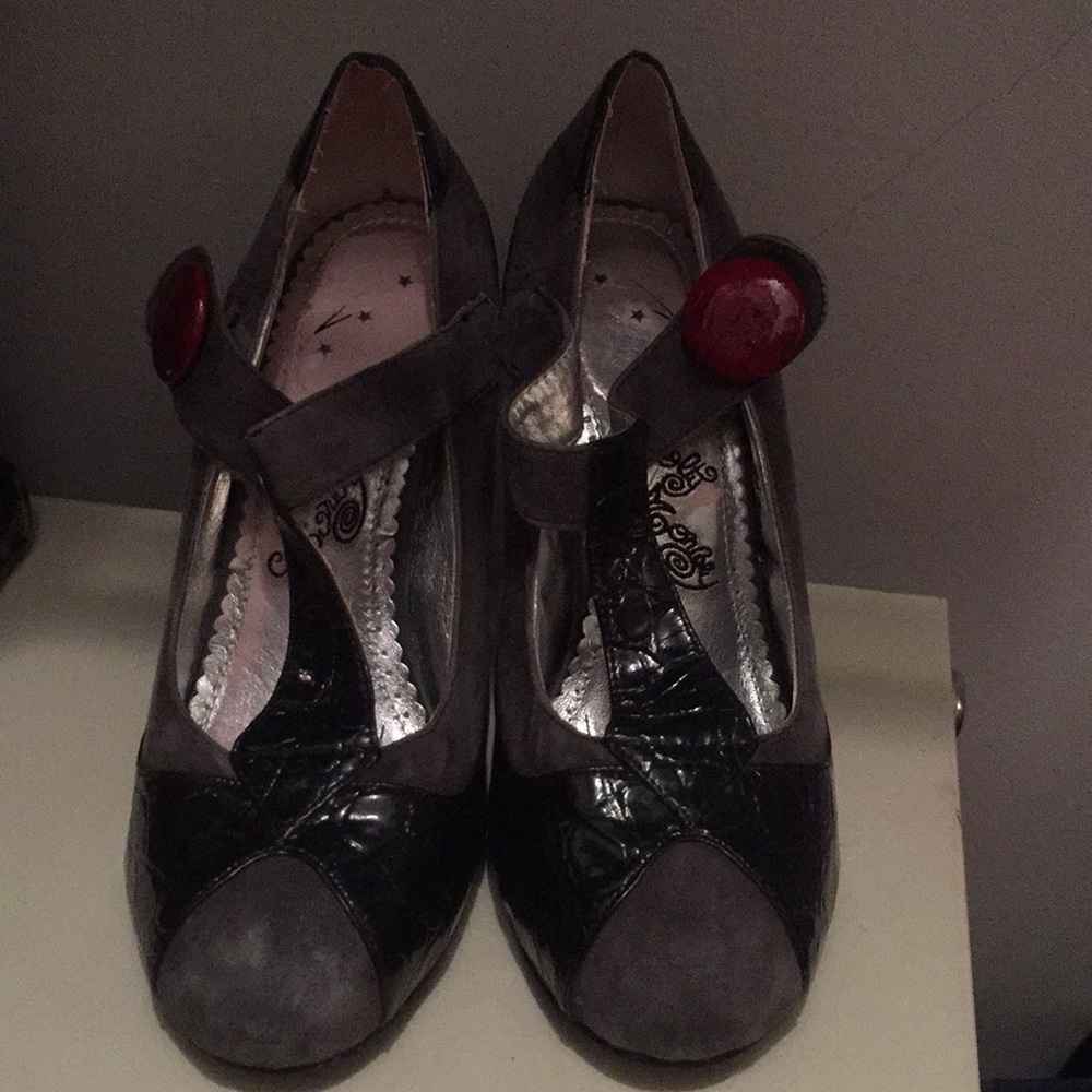 Leather and Suede T-strap Naughty Monkey Heels